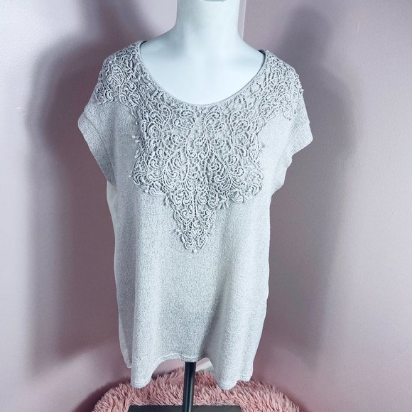 Moa Moa Tops - Moa Moa Split back blouse; ivory; sz M